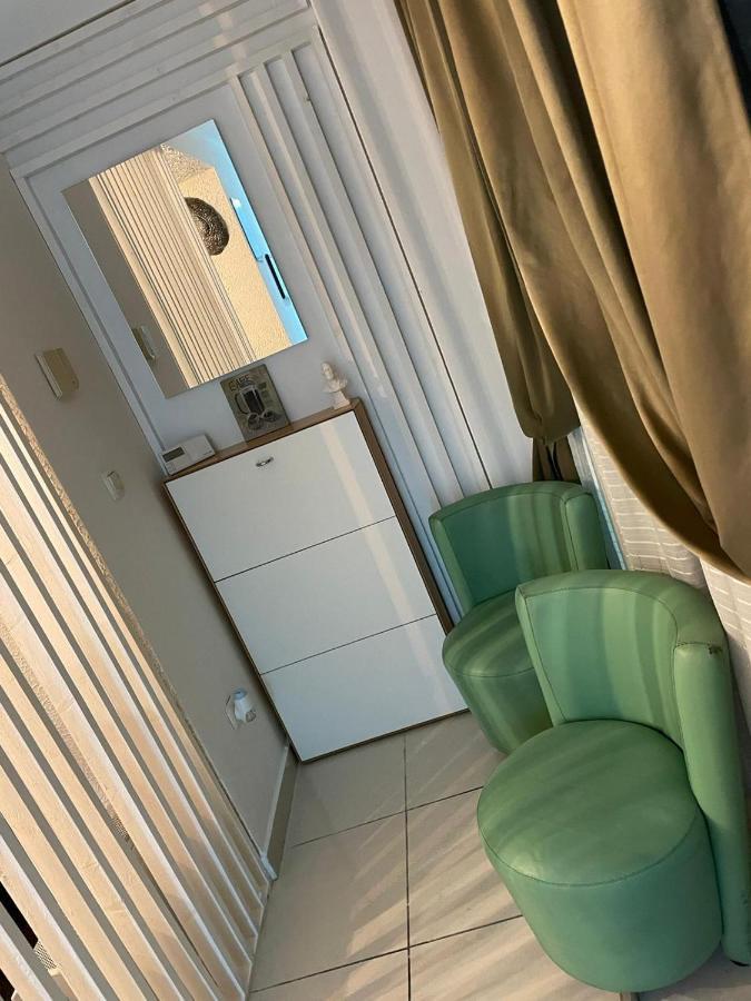 Aqua Apartman Satu Mare Exterior foto