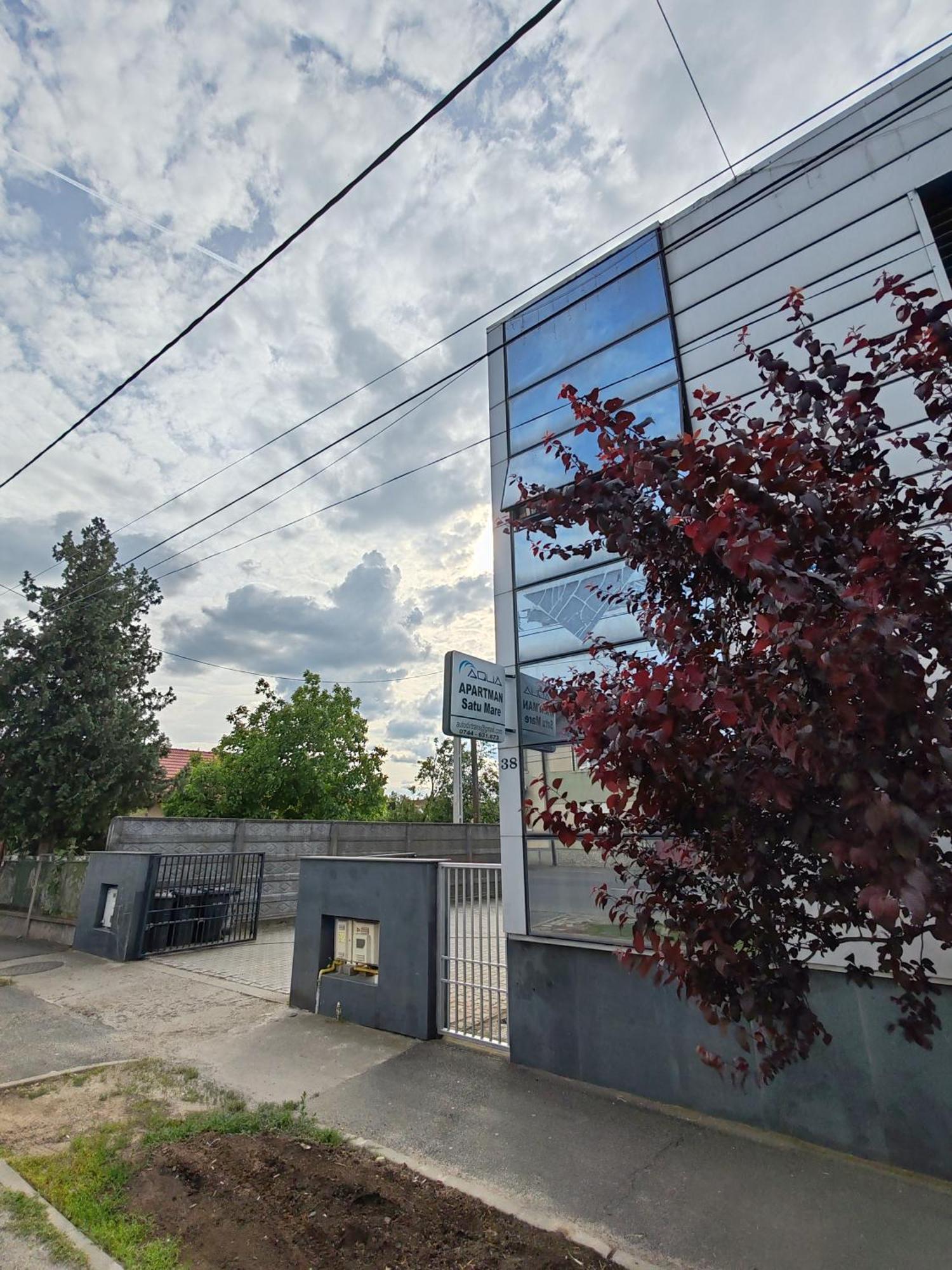 Aqua Apartman Satu Mare Exterior foto